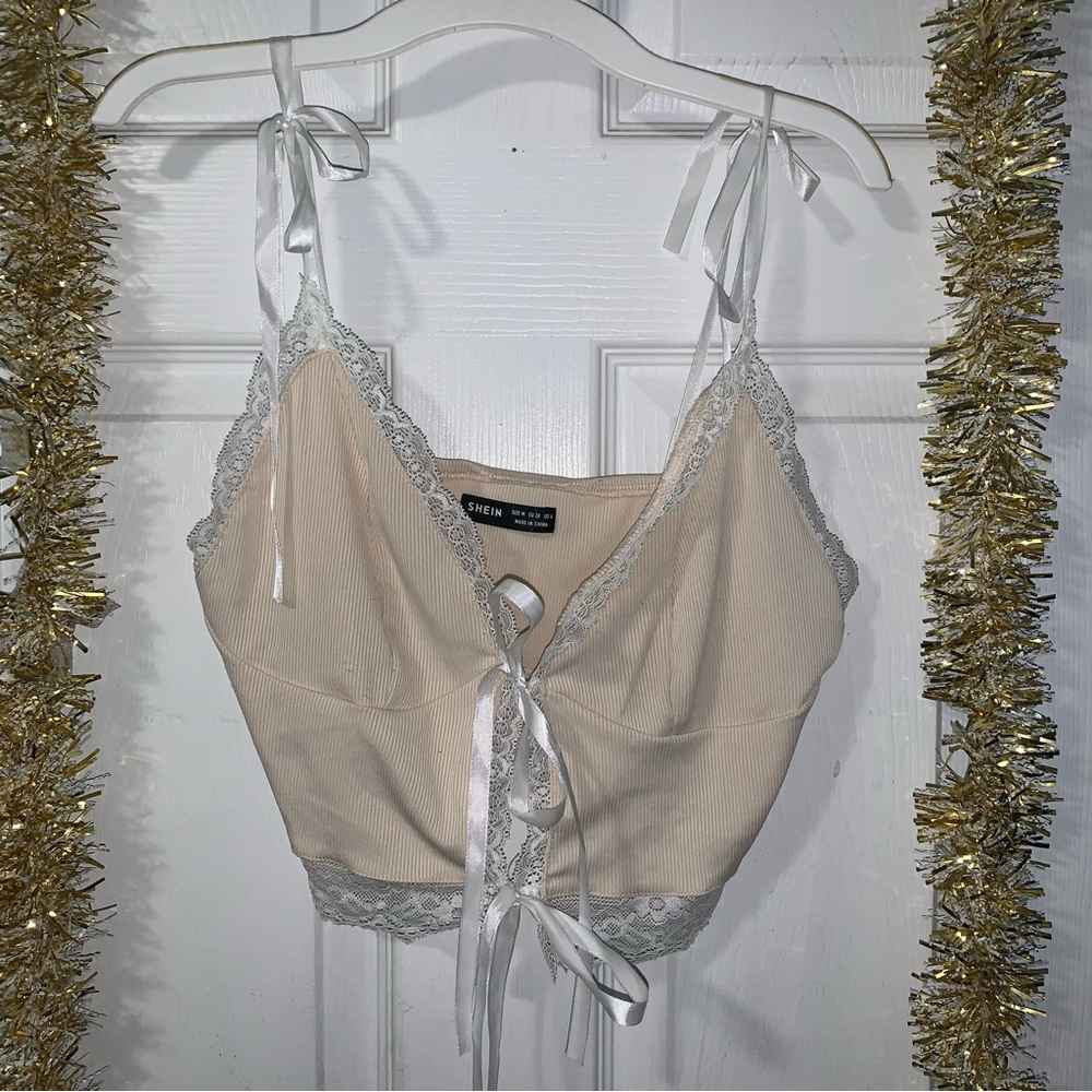 Cute & Sexy tie top!